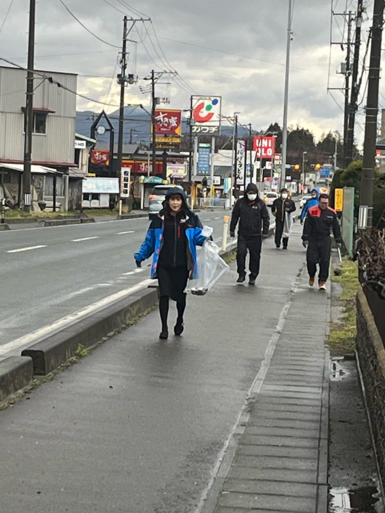 店舗周辺の清掃活動