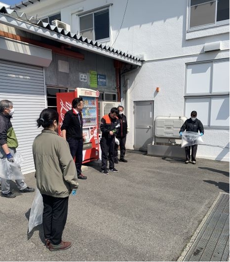 宮古店みんなでゴミ拾いにいきました