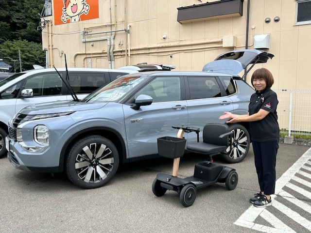 主役は店長！？中古車２台入庫！